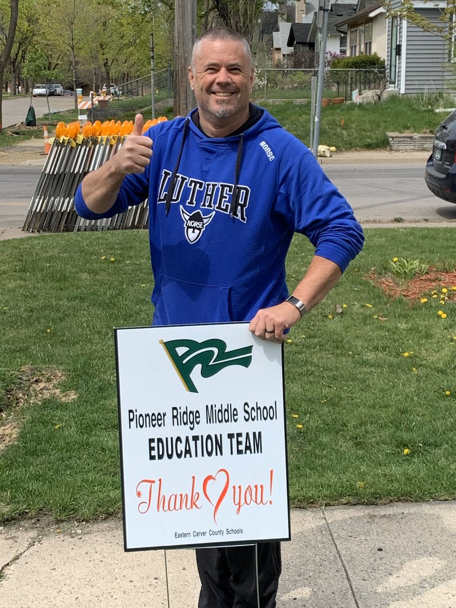 PRMTrailblazers's tweet photo. Thanks PRMS “drive team” for giving your time to celebrate our staff who commit their time and heart to our students everyday, regardless of where school is held! #PRMSWeBelieve https://t.co/F6DRBjOGXf