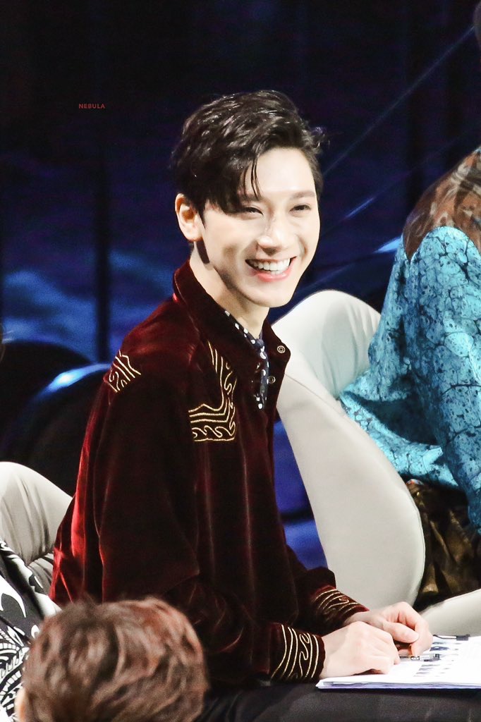 hourly ten tweet media