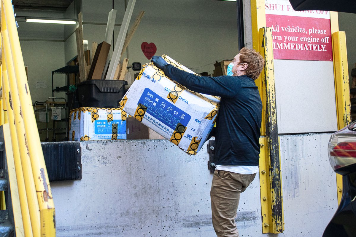packcannabrand's tweet photo. Today we provided 10,000 KN95 masks to @providence and @VirginiaMason. We are grateful to our healthcare workers for keeping us safe. We are all #InThisTogether #HealthcareHeroes #socialdistancing2020 #QuarantineLife #flattenthecurve https://t.co/oNSo6VFjiS