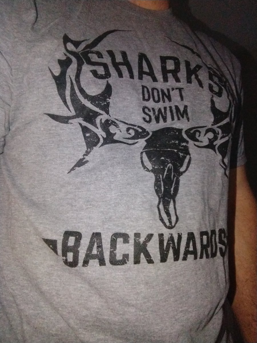 mooodoc's tweet photo. Check out @sf28430 on #SharkfarmerTV @RFD at 9:30pm ET. Thanks for the shirt #twitterlessemily . I fully expect @sf28430 and @heyclay to parlay this success of this show into production of a new series, perhaps "Real Housewives of Tiskilwa" https://t.co/tCThT5zWZK