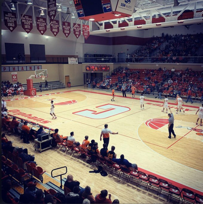 NolanBeggs's tweet photo. @hslogoscom Centralia High School, Centralia Illinois https://t.co/QN8v5Dytow