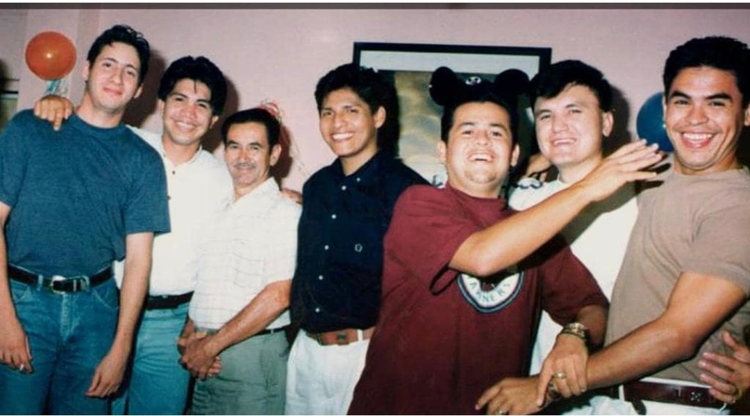 iverito82's tweet photo. Oye el @el_audiman... Eres tu o te pareces?? 👶😅😋 https://t.co/LhcYMS428N
