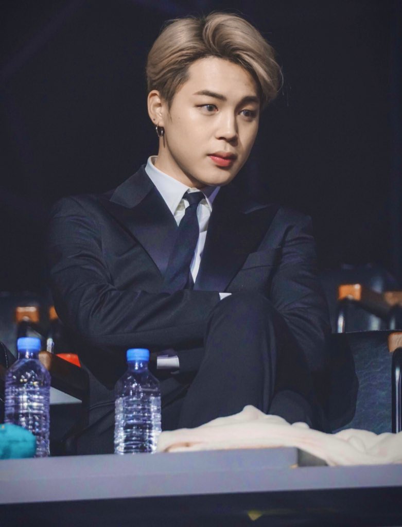 HardStanJiminnn's tweet photo. CEO Park Jimin ❤️❤️ #JIMIN https://t.co/COwCRFJoGt