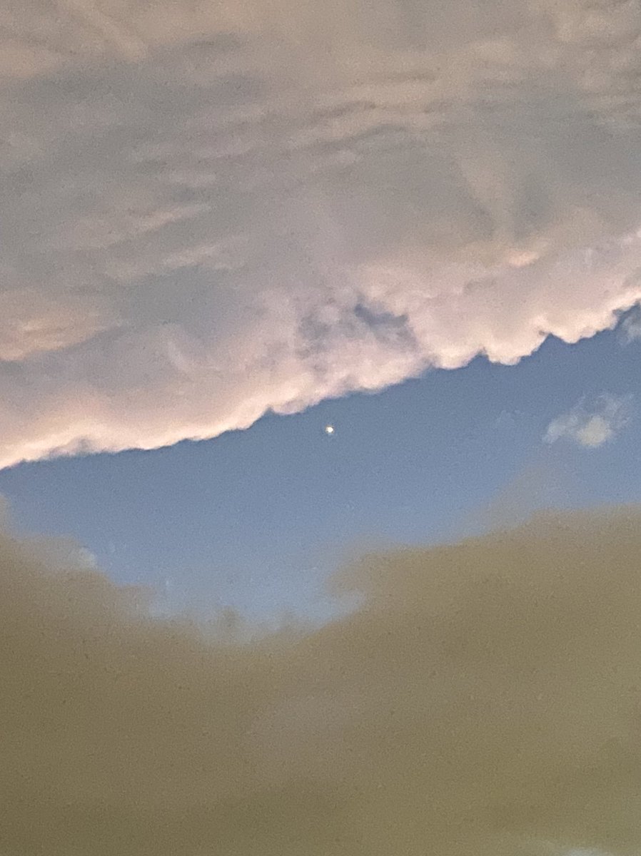 N (@nathanpstanford) on Twitter photo Awesome evening sky with Venus bellow the storm anvil <a href="/haworth87/">Matt Haworth</a> <a href="/wxArtz/">Andrew Artzer</a> <a href="/txagwx/">Justin Petrutsas ☈</a> <a href="/ulmpackfan/">Patrick Pyle</a> <a href="/freetexas2/">Sam Smith - Let's Save Texas</a> Awesome evening sky with Venus bellow the storm anvil <a href="/haworth87/">Matt Haworth</a> <a href="/wxArtz/">Andrew Artzer</a> <a href="/txagwx/">Justin Petrutsas ☈</a> <a href="/ulmpackfan/">Patrick Pyle</a> <a href="/freetexas2/">Sam Smith - Let's Save Texas</a>