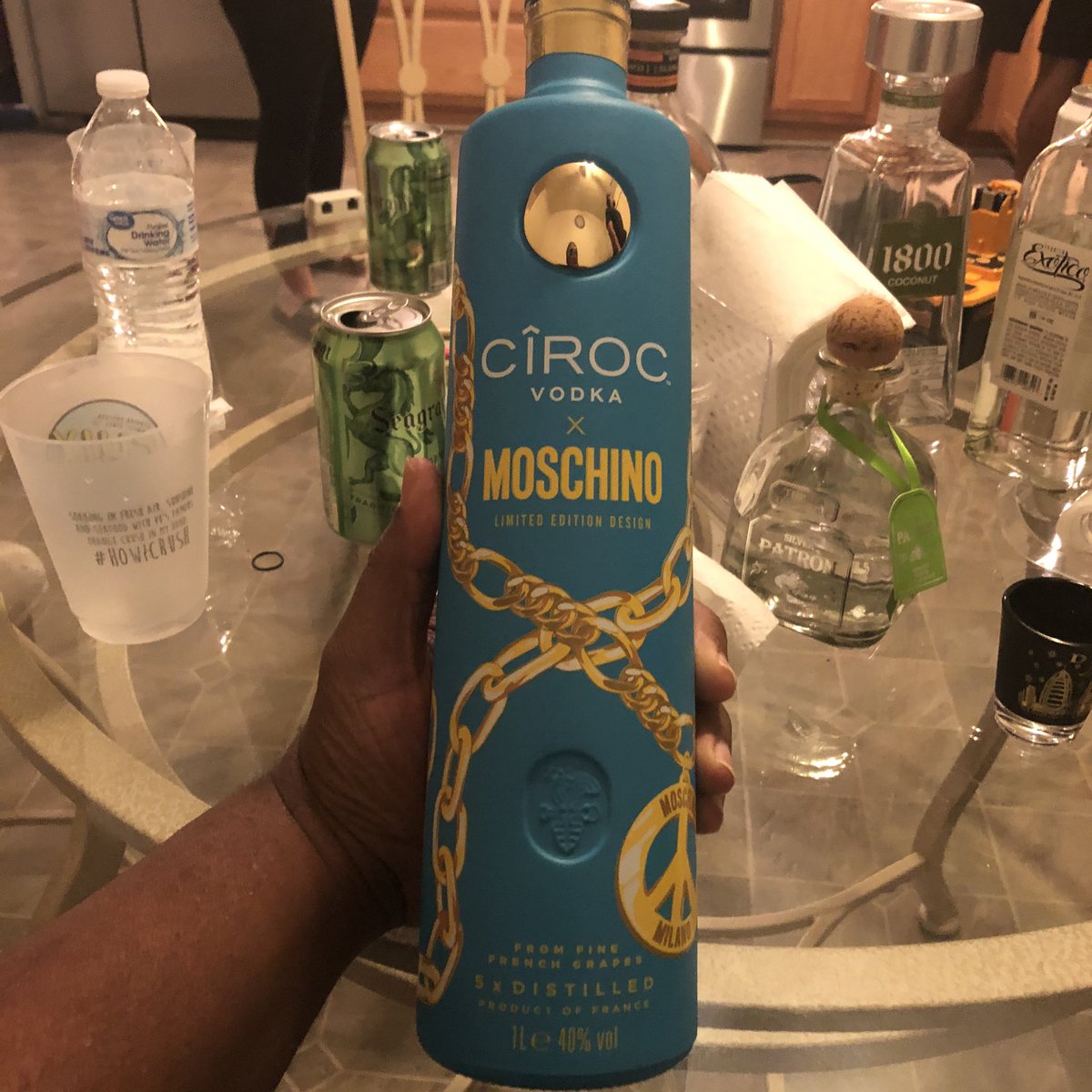 MR23451's tweet photo. Shoutout to my connect!! 🔌🔌🔌 https://t.co/n6jCCTNmmz