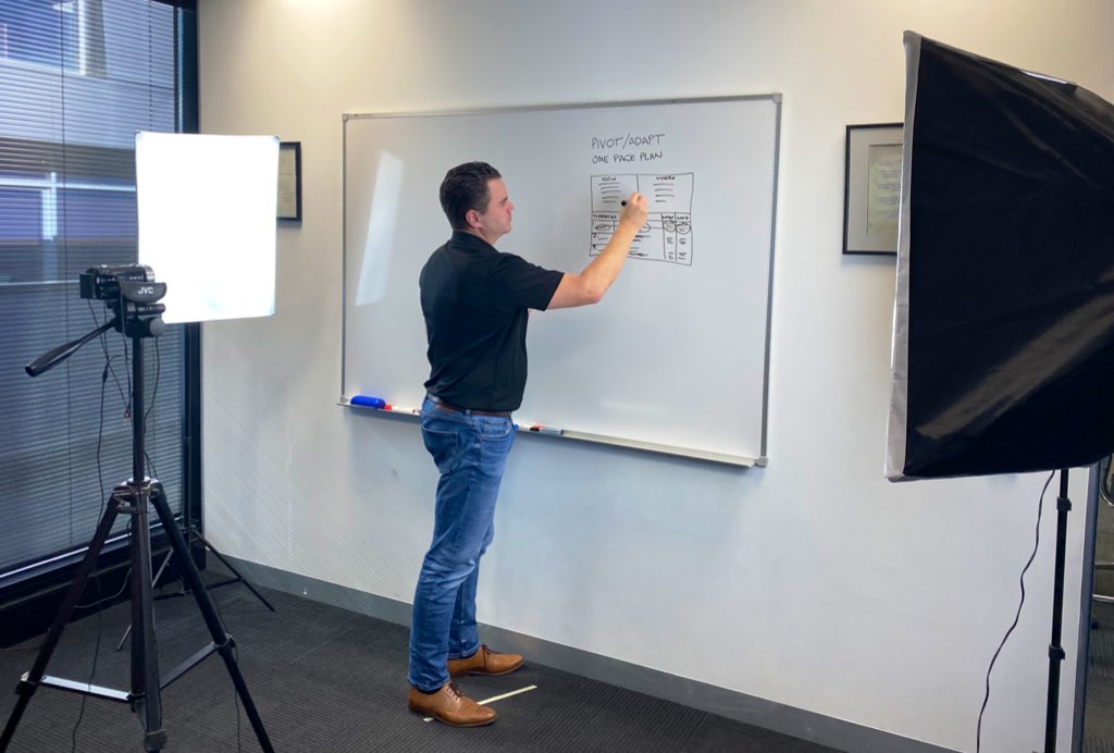 Filming in the <a href="/MindshopOnline/">Mindshop</a> studio today with @JamesMason8888 for our new Online Training Course to be released next week. Watch this space!  #businessadvisory #mindshop #onlinetraining