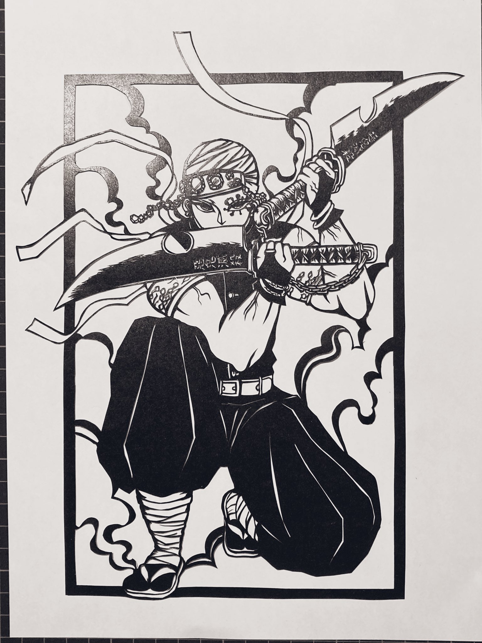 うに子 天元様切り絵完成 9巻第79話の蚯蚓帯との格闘中に天元様ド派手に参上のシーンからの模写 自己満足アレンジ 悪鬼滅殺 はフォント使えばキレイに出来たかも デジタルで下絵作ったのにねぇ 宇髄天元 鬼滅の刃 鬼滅の刃イラスト T Co