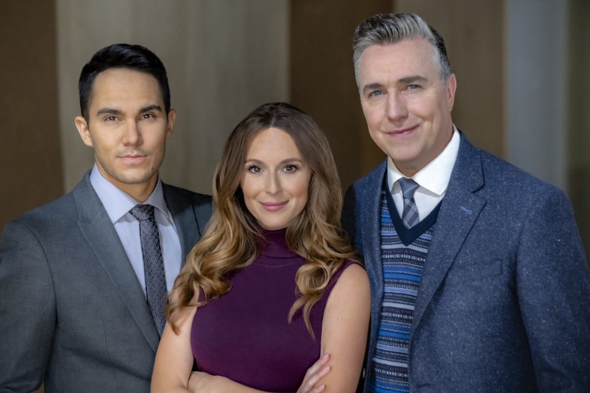 alexavegacom's tweet photo. 🎥 Picture Perfect Mysteries: Exit Stage Death
♀️  Allie Adams
����️ This summer – Hallmark Channel
📸 https://t.co/CQqfApKKTb
@alexavega @TheCarlosPena
#alexavega #carlospena #alexapenavega #carlospenavega #pictureperfectmysteries #comingsoon https://t.co/QN8RqJkeYq