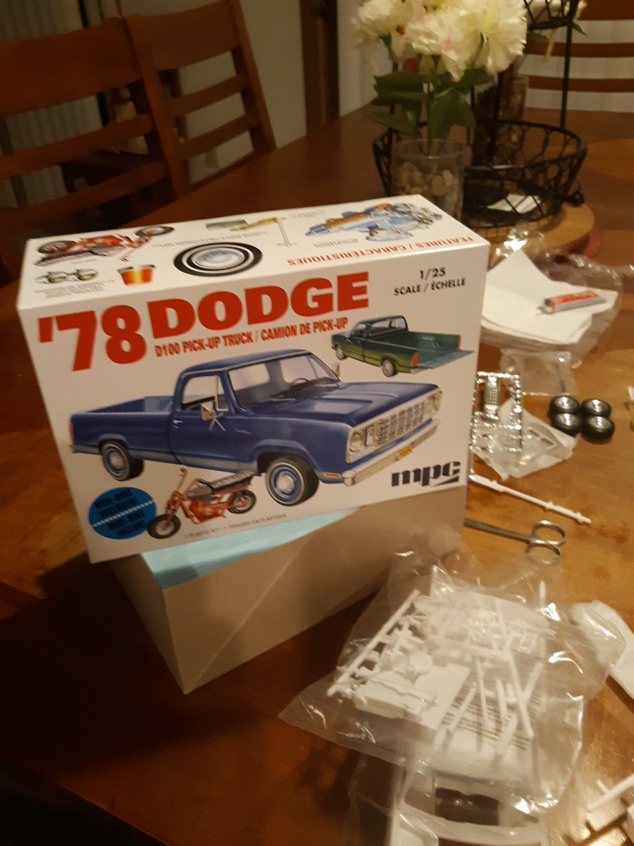 CarrySemler's tweet photo. @pentacareerctr model arrived for Jr. Automotive Collision Repair project and he's excited to get started, thank you https://t.co/3KIcag6Mv1