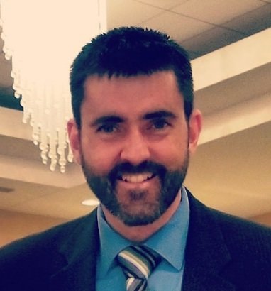 TiffanyBerkenes's tweet photo. PROUD big sis - excited for my bro's new adventure! Cory, a former United Way & Iowa Food Bank Assoc. Director turn NEW TEACHER w @SimpsonCollege Master's, accepted Math/Social Studies SPED position at @DM_North! 🤗 #PBNation holds special place in my 💚 from my Upward Bound yrs. https://t.co/BXvxW4ZpRK