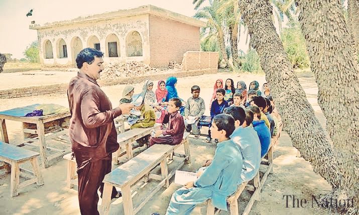 AhmedRazaKhoso8's tweet photo. Education is the most fundamental right of every child as per constitution, But Alas every third child is out from school in sindh, hasn't made any furitful policy for betterment of education and provide quality of education.
#SindhWantsQualityEducation https://t.co/K09o7wuxOP
