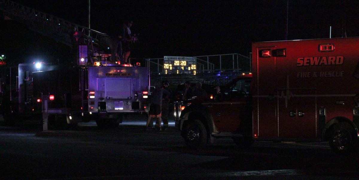 SCIStephanie's tweet photo. Congratulations to the Seward High Class of 2020. The Seward VFD added the lights and sirens. #coronagraduates #congratulations https://t.co/koqBp9h8N8