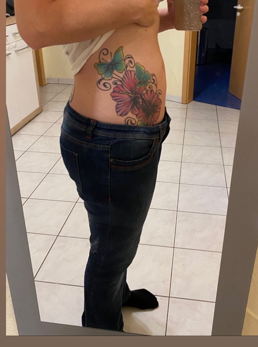 madeleines_life's tweet image. That’s my belly at the moment. #jungeodermädchen #boyorgirl #niñooniña #pregnant #pregnancy #happy #mommytobe #ssw17