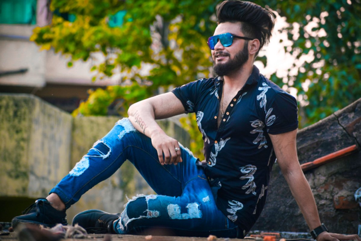 HarryAdhikary6's tweet photo. #Wo_Attitude_Hi_Kiya🔗
#Jo_Waqt_Ke_Saath✋
#Toot_Kar_Bikhar_Jaaye,💔
#Agar_Koi_Kisi_Se_Dil_Lagaye❤️
#To_Aise_Lagaye_Jaise TEZ  AANDHI🧒
#Sookhe_Patto_Ko🥬
#Na_Uda_Paye🤘🤘🤘
#My_Back_Is_Not_a
#Pic_Click - Prince Sanju Thanku Bro❤️🤘❤️
#Editz - #Krishanu_Pramanik Thanku Bro❤️🤘❤️ https://t.co/4L97RG4ieZ
