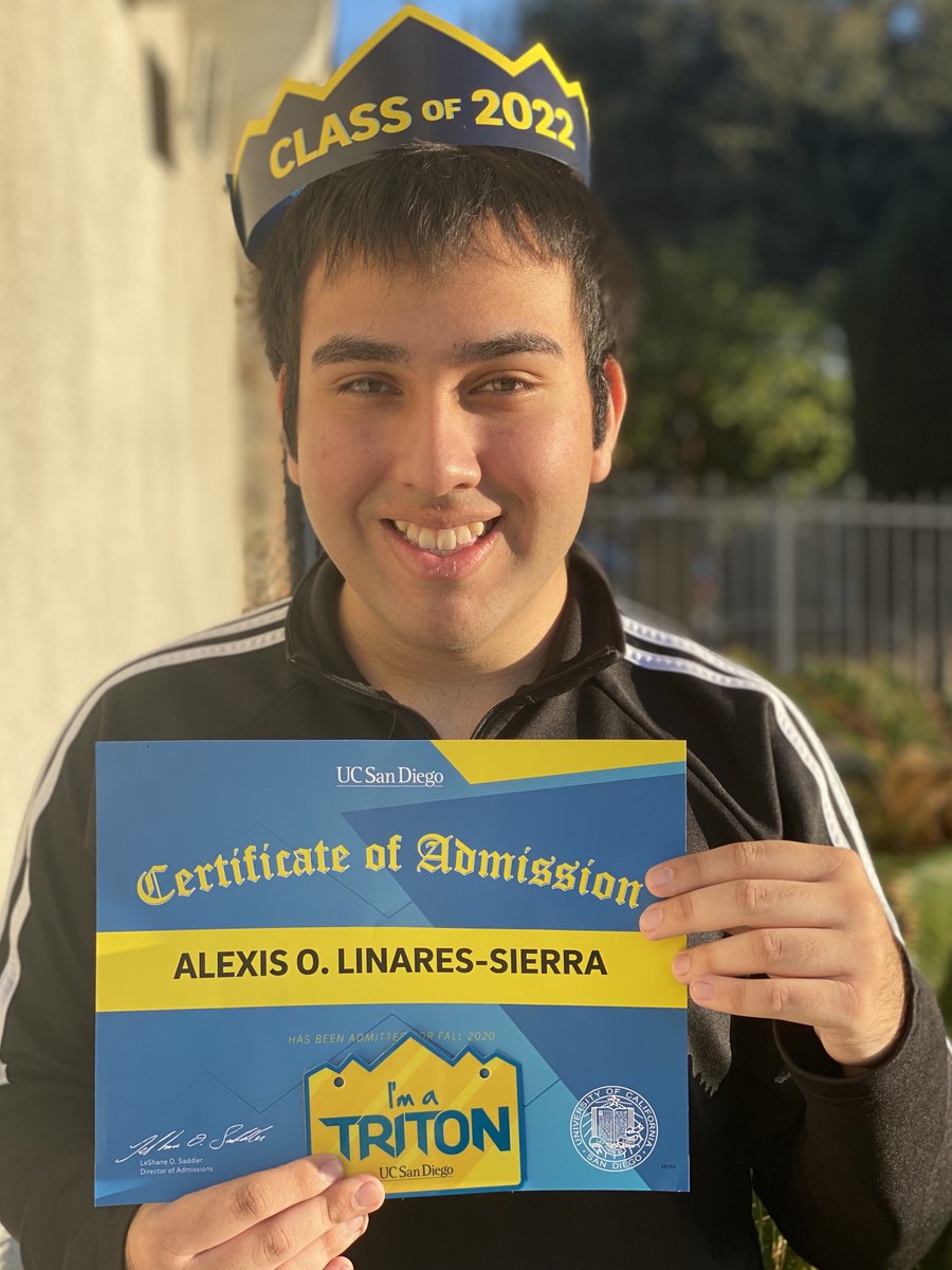 SMC_edu's tweet photo. Congrats to SMC communication studies major Alexis Linares-Sierra on transferring to .@UCSanDiego! βSMC was a last-minute choice since I withdrew from a four-year. Little did I know, this school...gave me a second chance to thrive.β π #ProudToBeSMC #UCSDBound #FutureTriton https://t.co/ZAW0mx1EBT