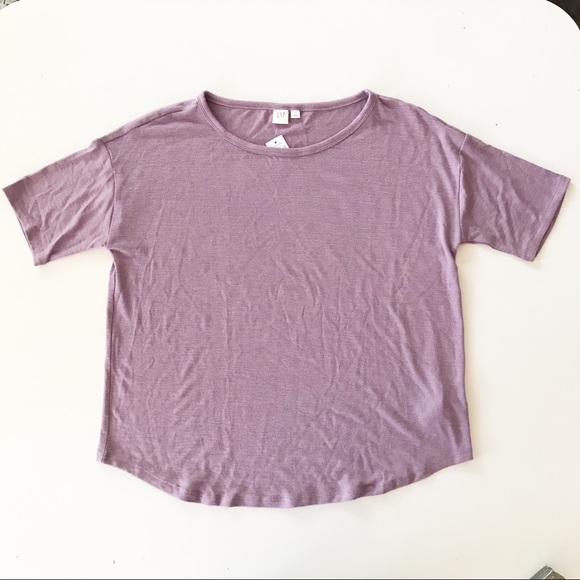 RaposaResale's tweet photo. So good I had to share! Check out all the items I'm loving on @Poshmarkapp from @beezyflipsit #poshmark #fashion #style #shopmycloset #gap #ralphlauren #newyorkcompany: https://t.co/C4XJlQIZB3 https://t.co/i0kxt4Xi3D