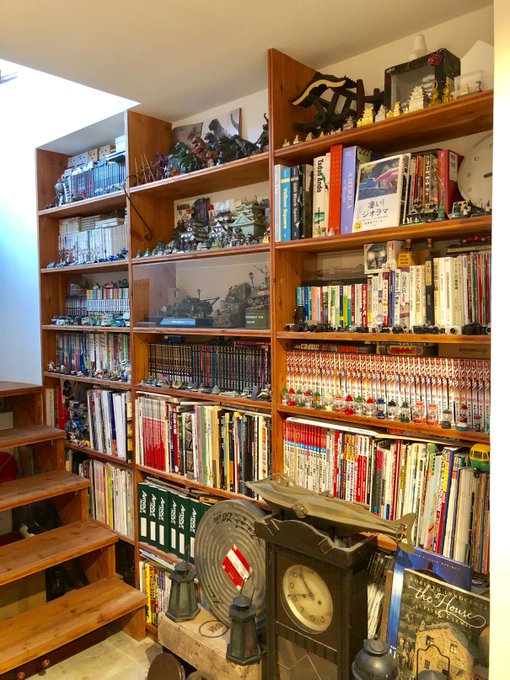 情景師アラーキー 荒木さとし コレクションのホコリ対策 ガチャガチャや食玩 ミニカーを飾ると気になる 埃 そこで超オススメなのはタミヤ モデルクリーニングブラシ 静電気防止の細かい繊維の筆で 小さなものも傷付けることなく埃が払えます