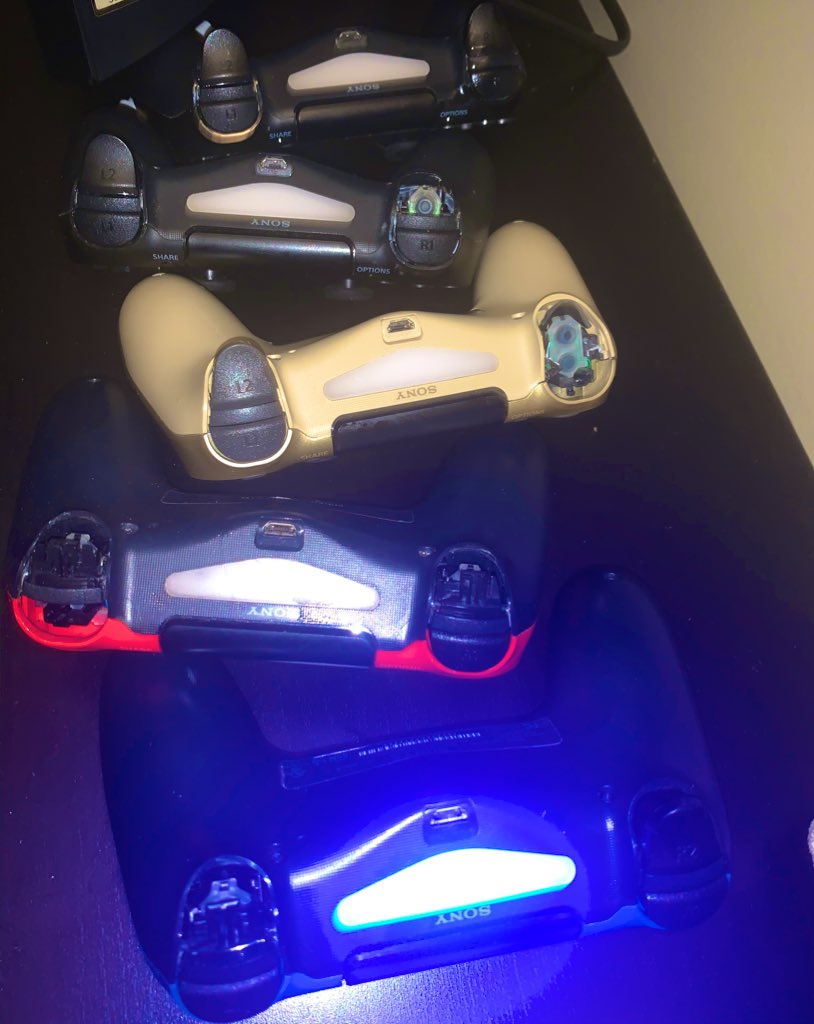 TheVindictive's tweet image. I think I have a serious issues...RIP to my L1, L2, R1, and R2s. maybe I have very strong fingers 😭😅 #PS4Problems