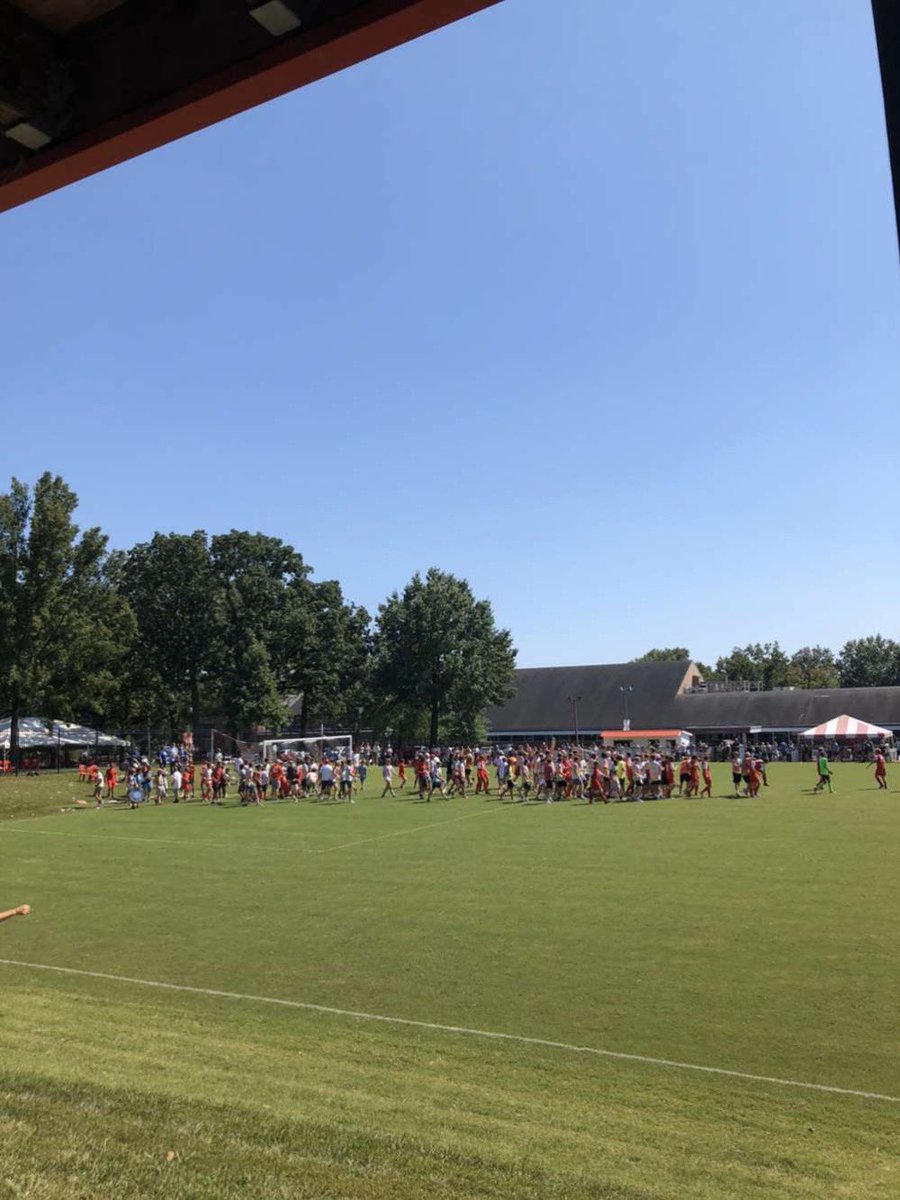 Chaminade Red Army tweet media