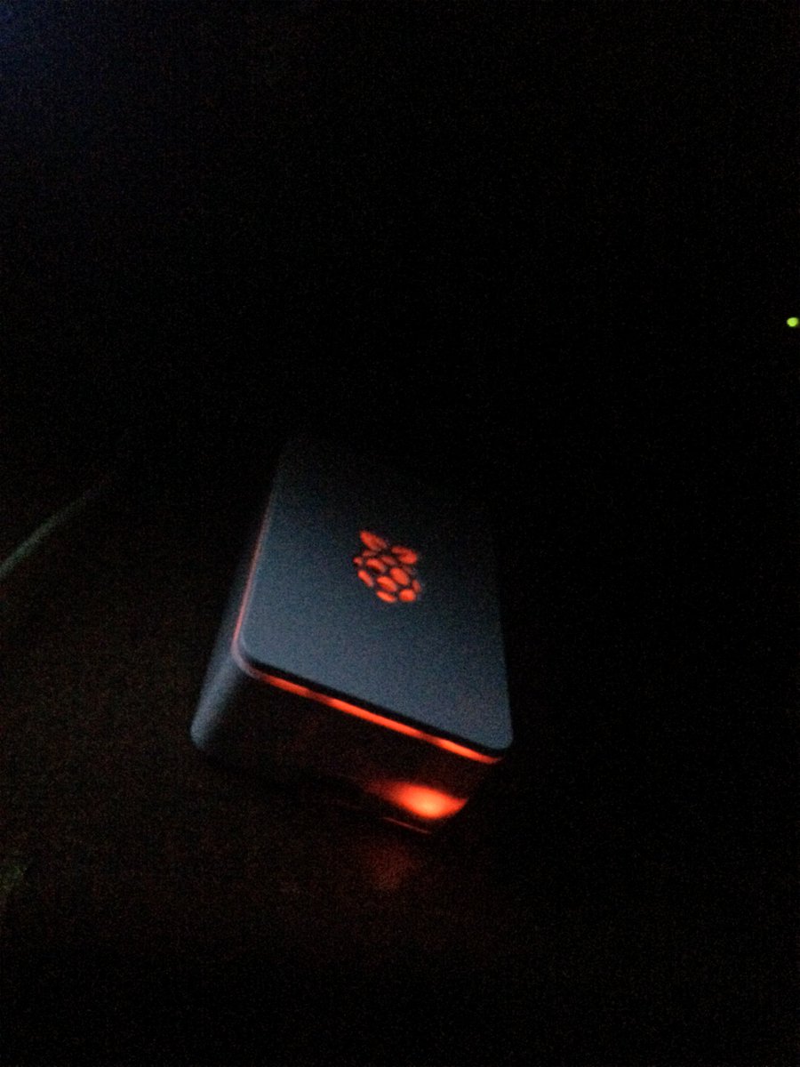 TheLastE800's tweet image. #NightCode  day 3.
The project I am doing will be created and executed in the RaspberryPi