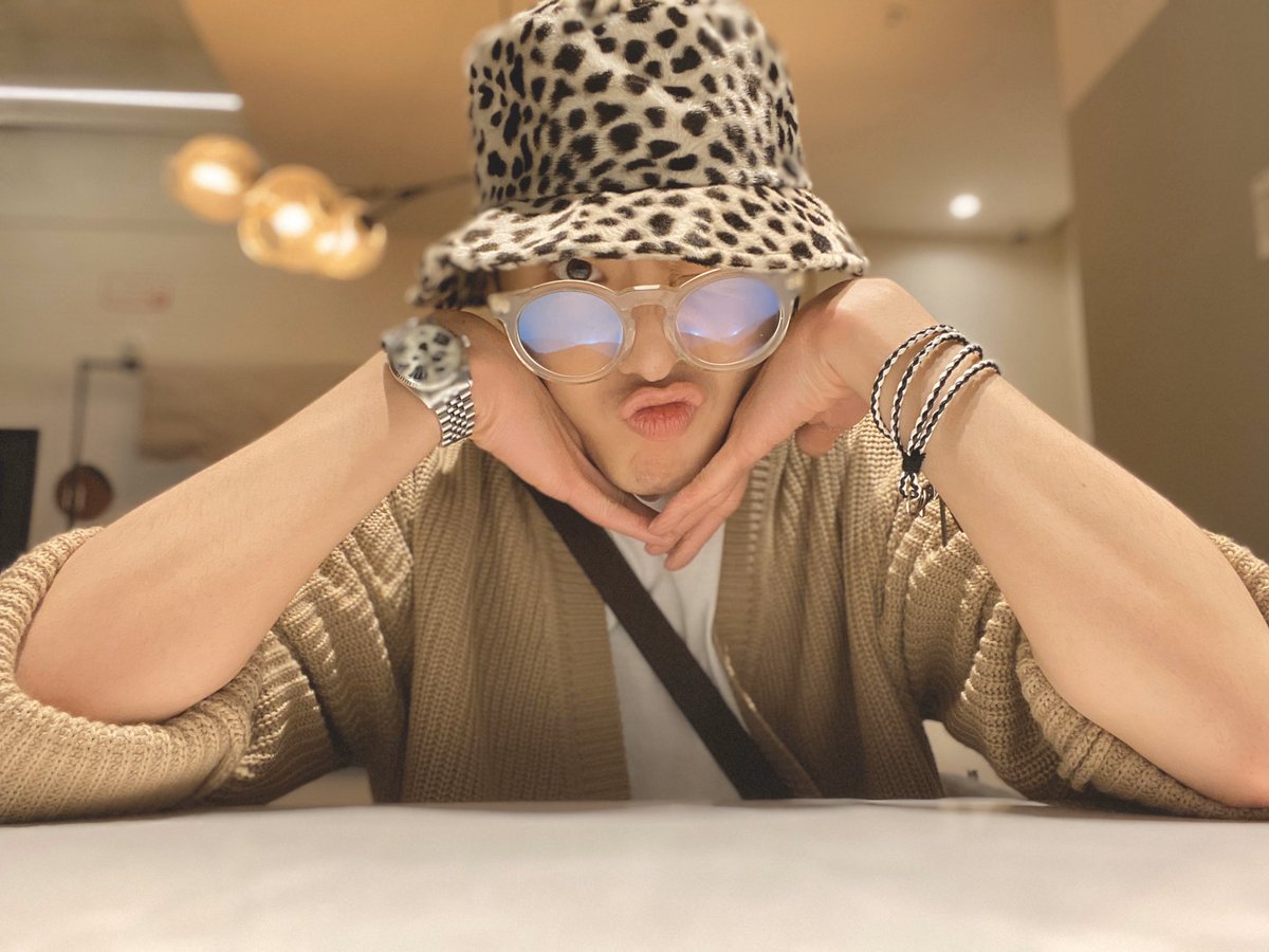 official_yoon_'s tweet photo. 오늘도 모두 화이팅💪🏻 https://t.co/eSGUkK2QH8
