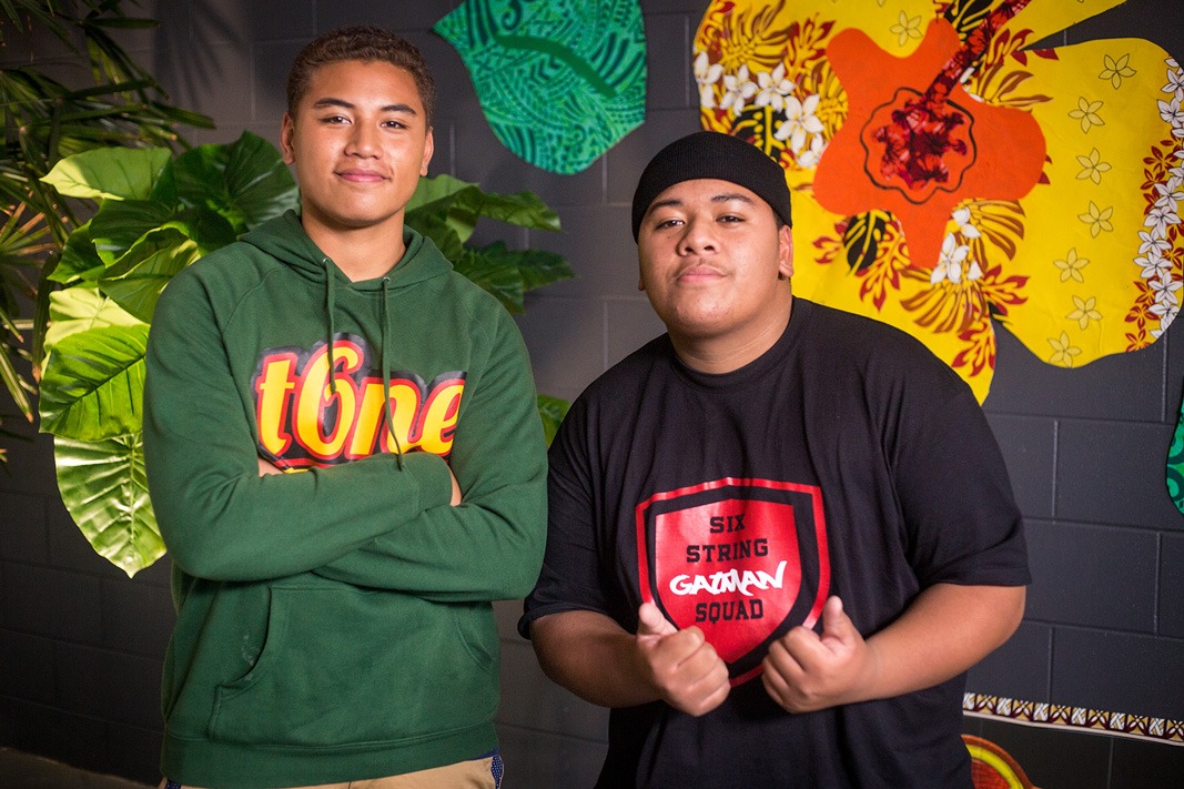 FreshTV2's tweet photo. . @TONE6Music come out to PLAY!
It's girls vs boys in this weeks episode of your fave Pacific Game Show - 'How Fresh Are You' hosted by Tofiga Fepulea'i
#Tone6 https://t.co/ceIjde3YoI