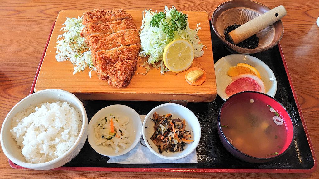 ひふみん Auf Twitter 今日のランチ みそとんかつ定食 お腹と心が満たされました 福島 会津 会津若松 とん八 みそとんかつ テイクアウト会津 テイクアウトもやってるよ ふくつぶ