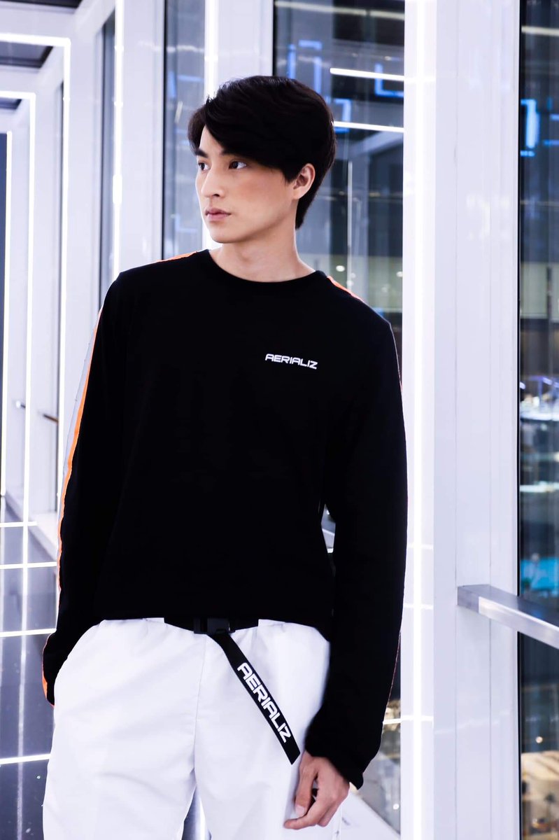 ↬ thread for model gulf kanawut — he outvisualed, outdressed, outimpacted ♡