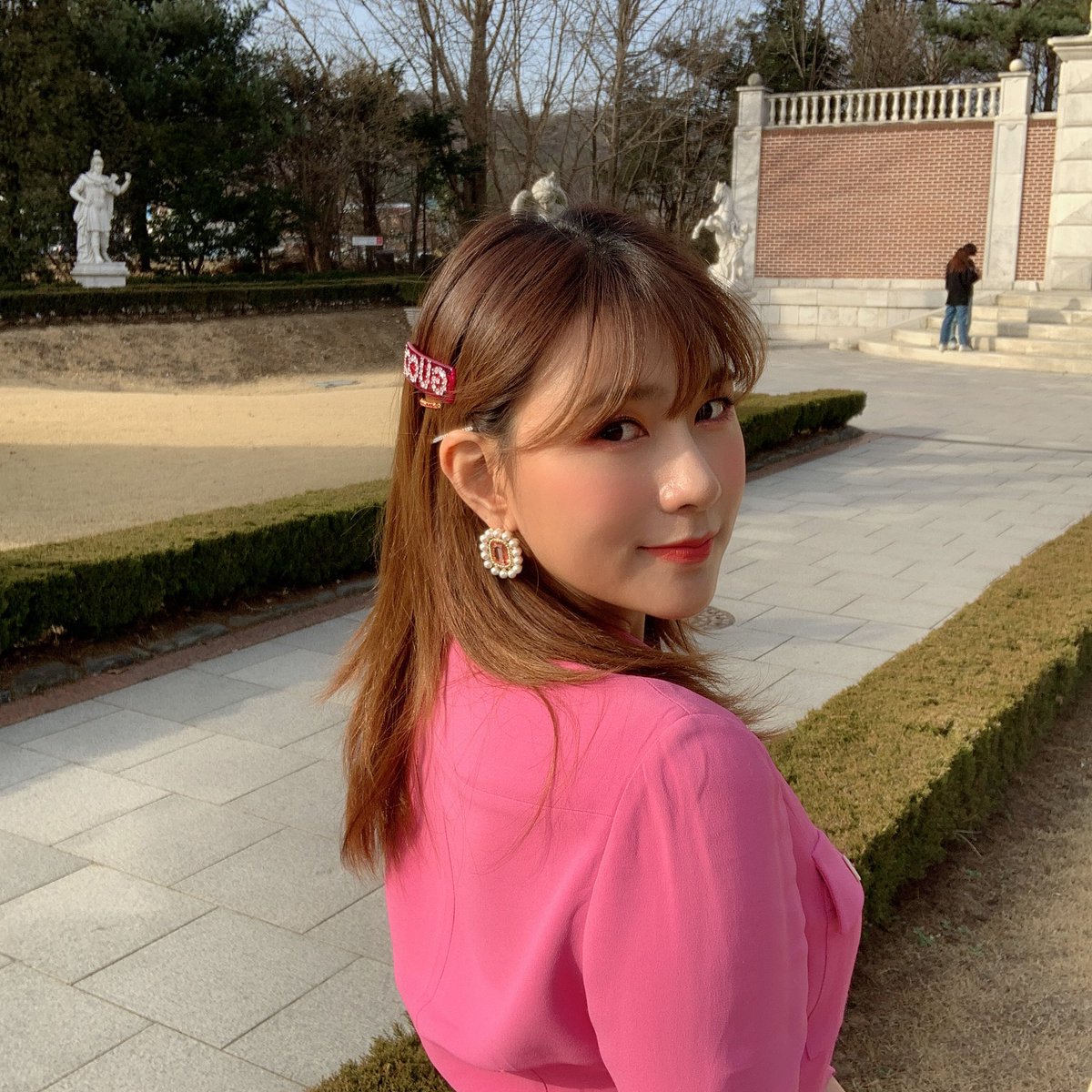 kittyoungie's tweet photo. "𝓛𝓸𝓿𝓮 𝓲𝓼 𝓷𝓸𝓽 𝓬𝓸𝓷𝓼𝓸𝓵𝓪𝓽𝓲𝓸𝓷, 𝓲𝓽 𝓲𝓼 𝓵𝓲𝓰𝓱𝓽". "

𝓞𝓱 𝓗𝓪𝔂𝓸𝓾𝓷𝓰

𝓑𝓮𝓪𝓷𝓼𝓽𝓪𝓵𝓴. 𝓜𝓲𝓷𝓳𝓪𝓮. 𝓜𝓲𝓷𝓱𝔂𝓾𝓴. https://t.co/RdD9TAMxgS