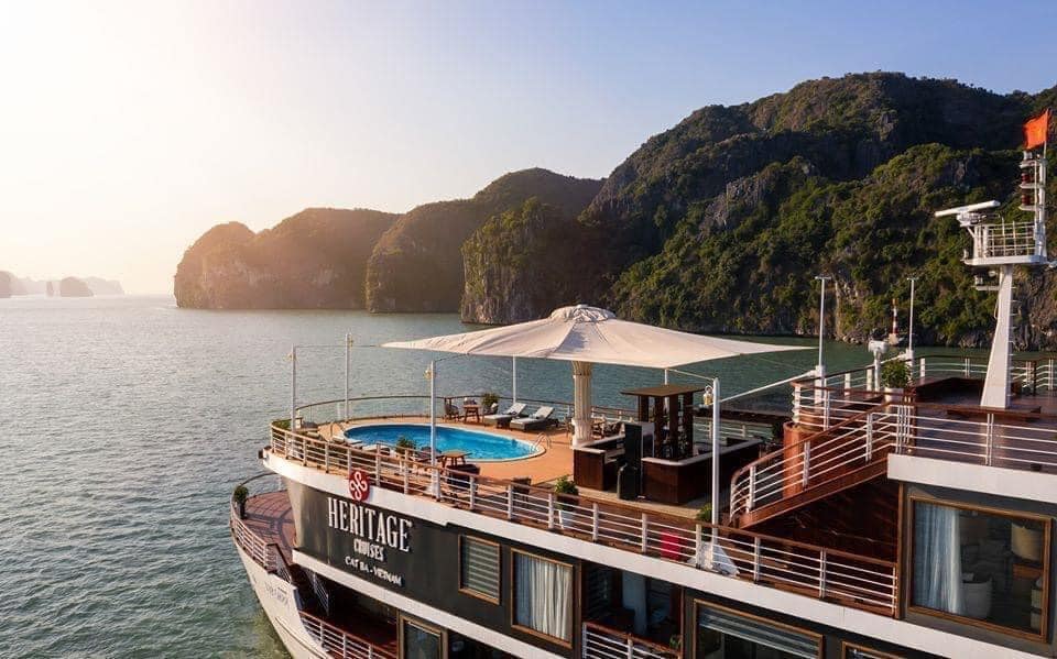 azotours's tweet photo. Is this a picture?
NO - This is Ha Long Bay View from bathroom on Heritage Cruise 5*
BEST DEAL EVER - Heritage Lan Ha Bay Cruise 5*
Just 129$/Person/Night
✏️Contact us for more at: https://t.co/UmcCur5DaQ
#Halongbay #Halong_cruise #Best_deal_ever
#Vietnam #Vietnam_tours #COVID19 https://t.co/0YY5GDGhav
