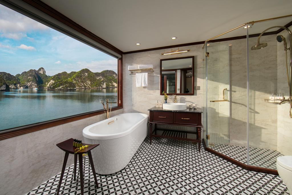 azotours's tweet photo. Is this a picture?
NO - This is Ha Long Bay View from bathroom on Heritage Cruise 5*
BEST DEAL EVER - Heritage Lan Ha Bay Cruise 5*
Just 129$/Person/Night
✏️Contact us for more at: https://t.co/UmcCur5DaQ
#Halongbay #Halong_cruise #Best_deal_ever
#Vietnam #Vietnam_tours #COVID19 https://t.co/0YY5GDGhav