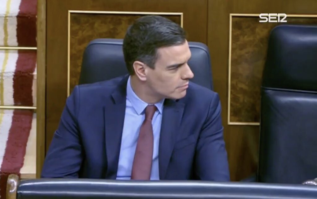 chaoticmulaney's tweet photo. LAS CARAS DE PEDRITO CUANDO ABASCAL LE HA DICHO QUE “ABANDONE ESE ODIO HISTÓRICO DE LA IZQUIERDA HACIA LOS HOMOSEXUALES” Y QUE “VOX NO DESPRECIA A NADIE POR SI TENDENCIA SEXUAL” ESTOY- PFFJSJ https://t.co/6TG0lYUWii