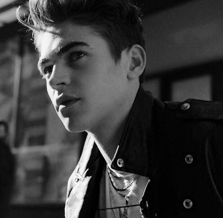 Greetings, Hero Fiennes-Tiffin here. 

I'm doing an #openfollow for Western RP-ers (especially those whose main language is English but Bilingual is fine). This guy needs more comrades around. Do RT.