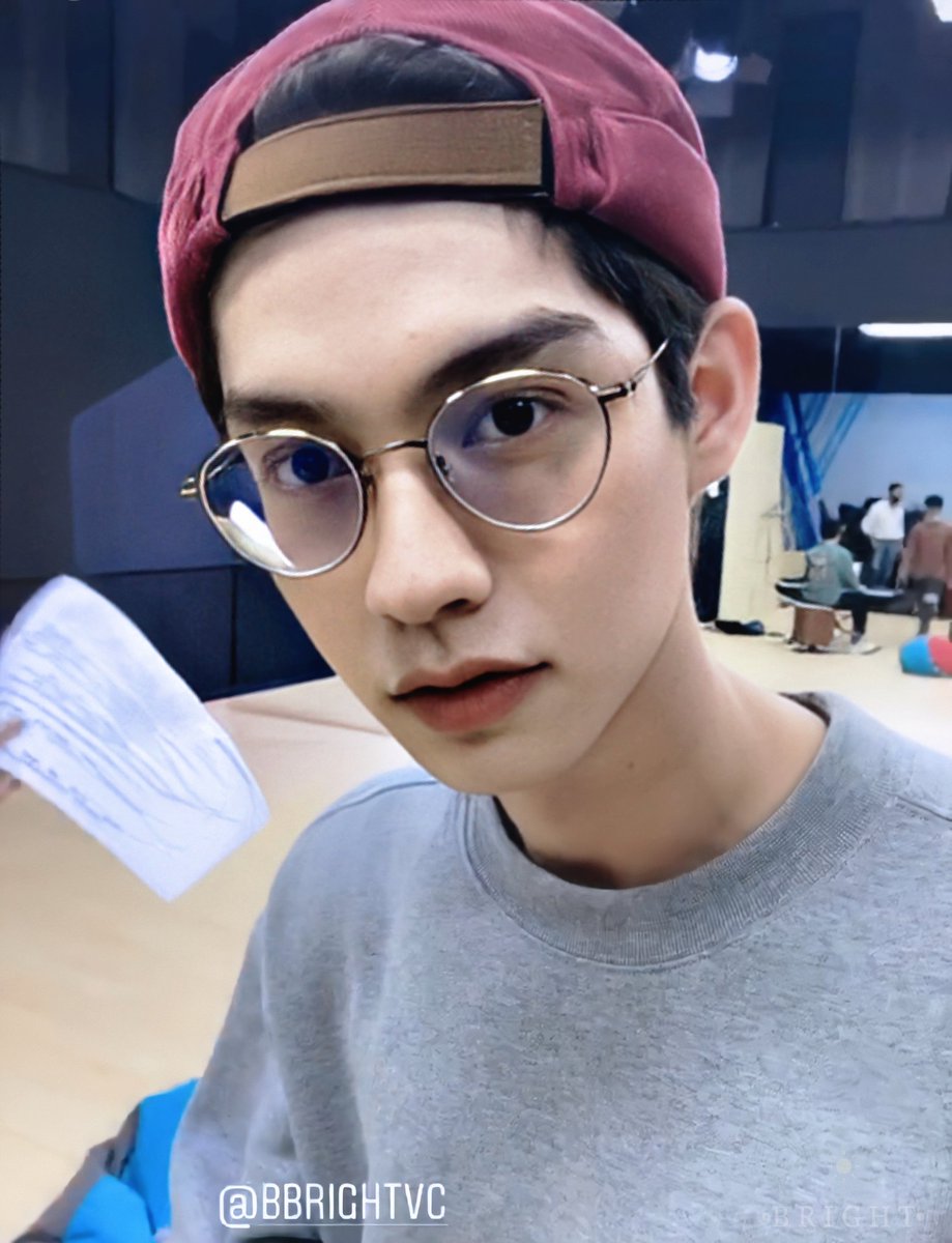 ลัทธิรอยแผลเป็นที่ปากพี่ไบร์ท💋 tweet media