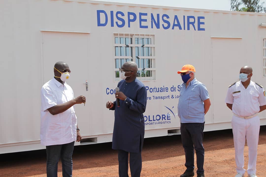 JeffAmann_'s tweet photo. Bolloré Transport &amp; Logistics en #CIV225🇨🇮 est engagée dans la riposte contre le #COVID19 aux côtes du gouvernement ivoirien.  Plusieurs actions ont été menées par l’entreprise pour contribuer à la lutte contre la pandémie.  Plus d'info 👉https://t.co/cBJGcWzfFa

 #COVID19CIV https://t.co/gujNFQ6AqU