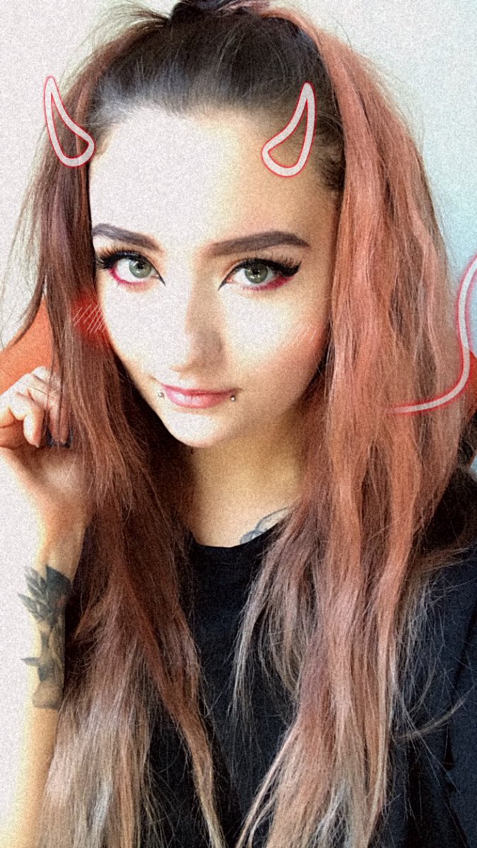 NonexistentMeme's tweet photo. I will start my stream at 13:00! 🖤
https://t.co/ifTLEy1aM7
#twitchstreamer #evilgirl #gamergirl #nonex https://t.co/YBZWUGVzZD