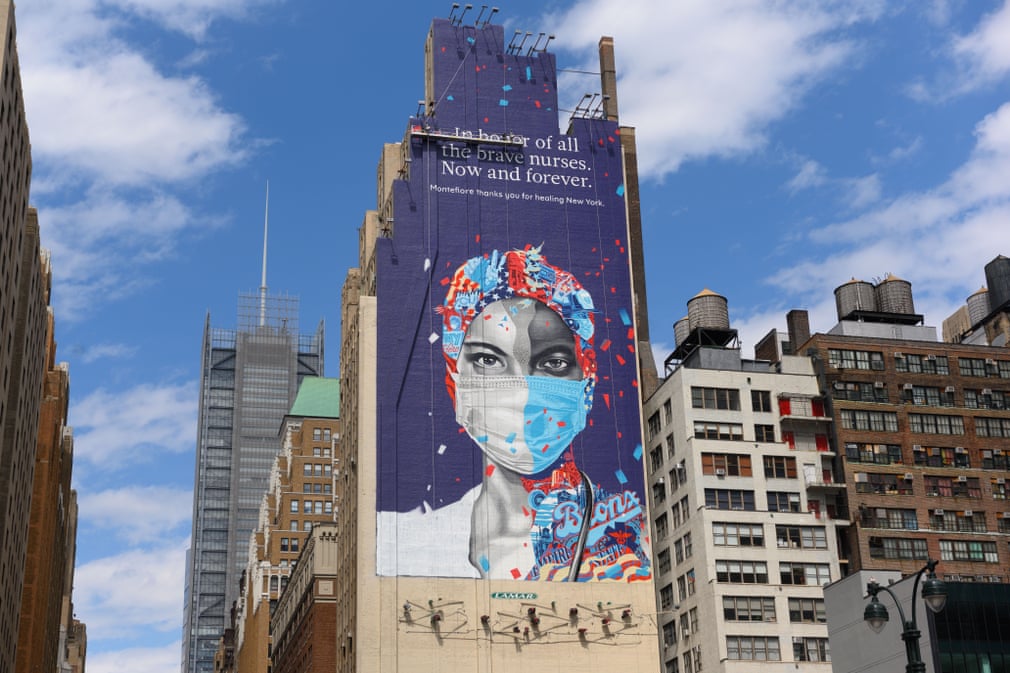 cromacultura's tweet photo. Aparece un nuevo mural en Nueva York para recordarnos la importancia de la sanidad pública ahora y siempre
"In honor of all the brave nurses. Now and forever"
#streetart #newyork #Manhattan #SanidadPublica #COVID19 https://t.co/7w8u67Wf8V