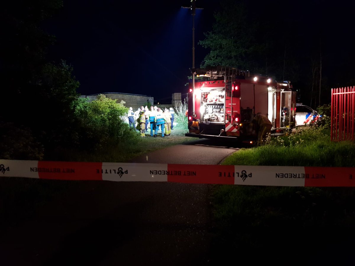Politie vist gestolen auto uit Oude IJssel in Doetinchem en is op zoek naar bestuurder...