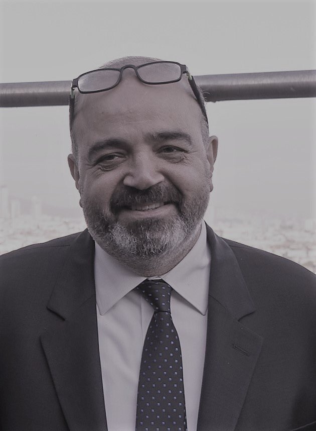 Uzun süredir korona virüsü tedavisi görmekte olan Ermeni Vakıflar Birliği Gn.Sekreteri,Gedikpaşa S.H.Ermeni K.V. Başkanı,hayat dolu çalışma arkadaşımız Harutyun Şanlı’nın hayata gözlerini yumduğunun haberini alarak yıkıldık. Acılı ailesine ve Ermeni toplumumuza başsağlığı dileriz