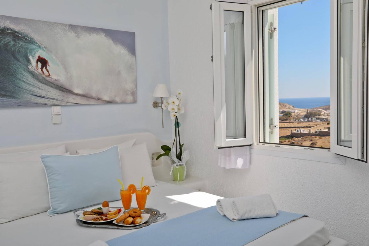 Anemoessa_Hotel's tweet photo. Welcoming the day with a #GreekBreakfast in your room!!! Happy Wednesday to everyone.
Book now 👉🏻https://t.co/GSLAEtvx65
#AnemoessaBoutiqueHotel #myAnemoessa #staysafe #breakfast #breakfastinroom #keepdreaming #seeyousoon #KalafatisBeach #Mykonos #Greece https://t.co/34pe1mdPrT