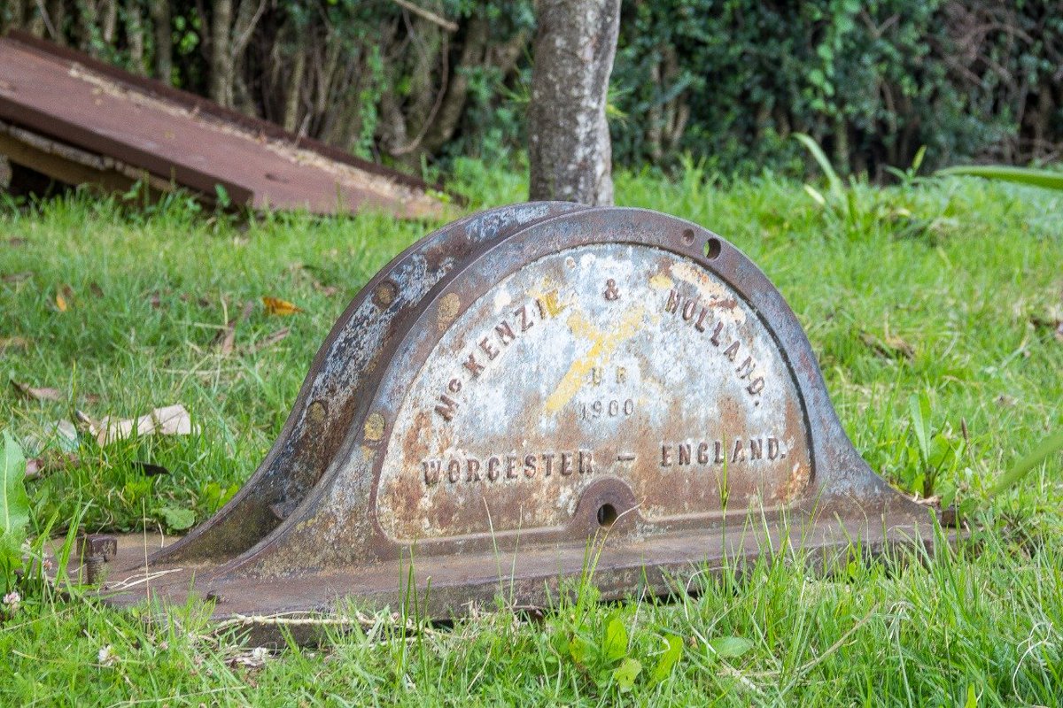 dg_mwaniki's tweet photo. The Health Crisis must be handled simultaneously with the Economic crisis it has birthed. Acceleration of Nanyuki-Nairobi railway line, revival project, is most welcome. Central Region Economic Bloc #CEREB must align its revival strategies along this project - to #KomeshaKorona https://t.co/QkQeOY4teS