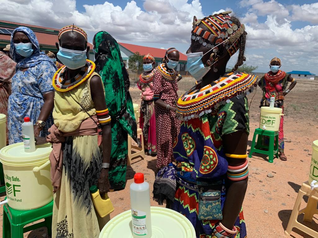 KPC in partnership with Kenya Drylands Education Fund distributing free government hand sanitizers in Samburu &amp; Marsabit counties. Households received sanitizer &amp; face masks as well to fight Covid-19. <a href="/andrewnkamau/">Andrew Kamau</a> <a href="/EducateDrylands/">Kenya Drylands Education Fund</a> <a href="/MadiniKenya/">@MadiniKenya</a> #KomeshaCorona #BeyondFuel