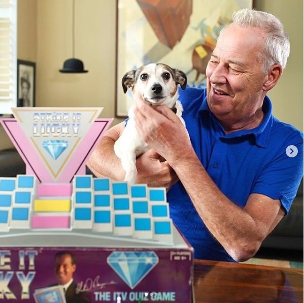 TeamBarrymore's tweet photo. Just a reminder that Michael will be appearing on @thismorning today. Will Dave be making an appearance @MrBarrymore ? 🐾😁 @ITV @itvpresscentre @itvmedia #MichaelBarrymore #ThisMorning #ITV #BringMichaelBack #BackingBarrymore #BringBackBarrymore https://t.co/pJYTR3Tm29