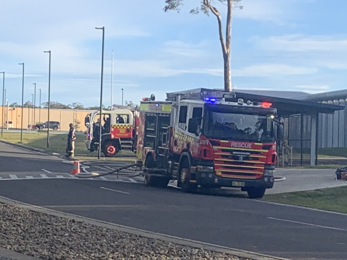 NewzStringer's tweet photo. Gas used on inmates at the South Nowra Correctional Centre - 5 are believed to be on the roof of a building. @FRNSW are on standby more details  #winwins6pm https://t.co/tLmZ7vyERZ