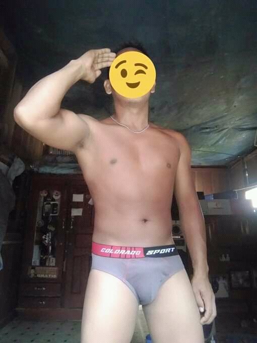 fanly1982's tweet photo. Siang 2 begini jadi sange https://t.co/rBJQ9QG2EW