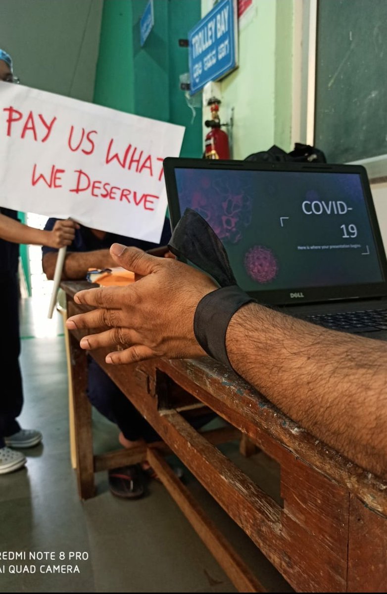 karnatakarda's tweet photo. The demand all over Karnataka is the same!
Pay us what we deserve.
#karnatakastipendhike 
#blackbadgeday 
@CMofKarnataka @BSYBJP @mla_sudhakar @DrKSudhakar4 @tv9kannada @suvarnanewstv @publictvnews @PMOIndia @IMAIndiaOrg  @karnatakarda @ravishndtv
@aajTak @IndiaToday https://t.co/j1A4qj3lZC