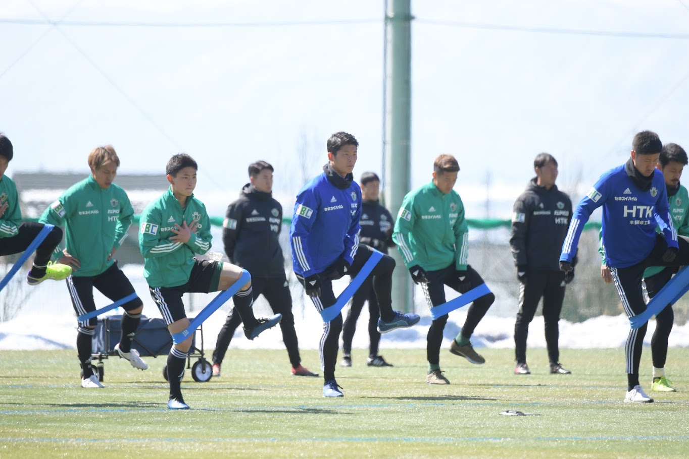 Twitter 上的 松本山雅fcオフィシャル 今日5月6日は ゴムの日 サッカーでもゴムチューブを使っていろんなトレーニングをやってます Yamaga T Co Z9ra8fo2lu Twitter