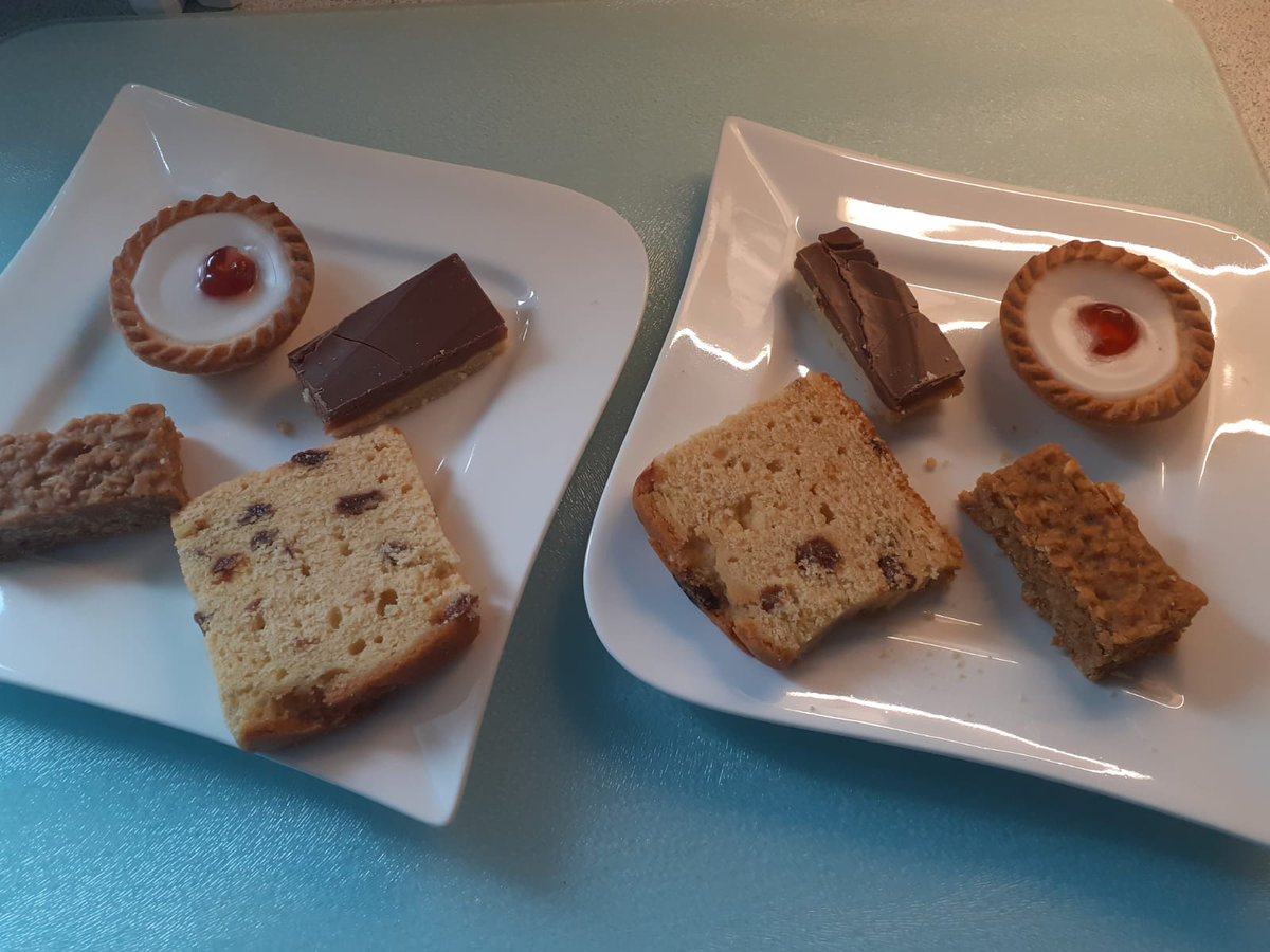 juebee19's tweet photo. A huge Thankyou to @infovicwalshaw for inviting @BeaconService to nominate people to receive cakes to celebrate #VEDay75 It brightened up so many peoples day &amp; people loved the musical matinee! @BuryVCFA @BOBVA4 @NHSBuryCCG @burylco @GeorginaMcNult2 @KindBury #socialprescribing https://t.co/758b78KJvm