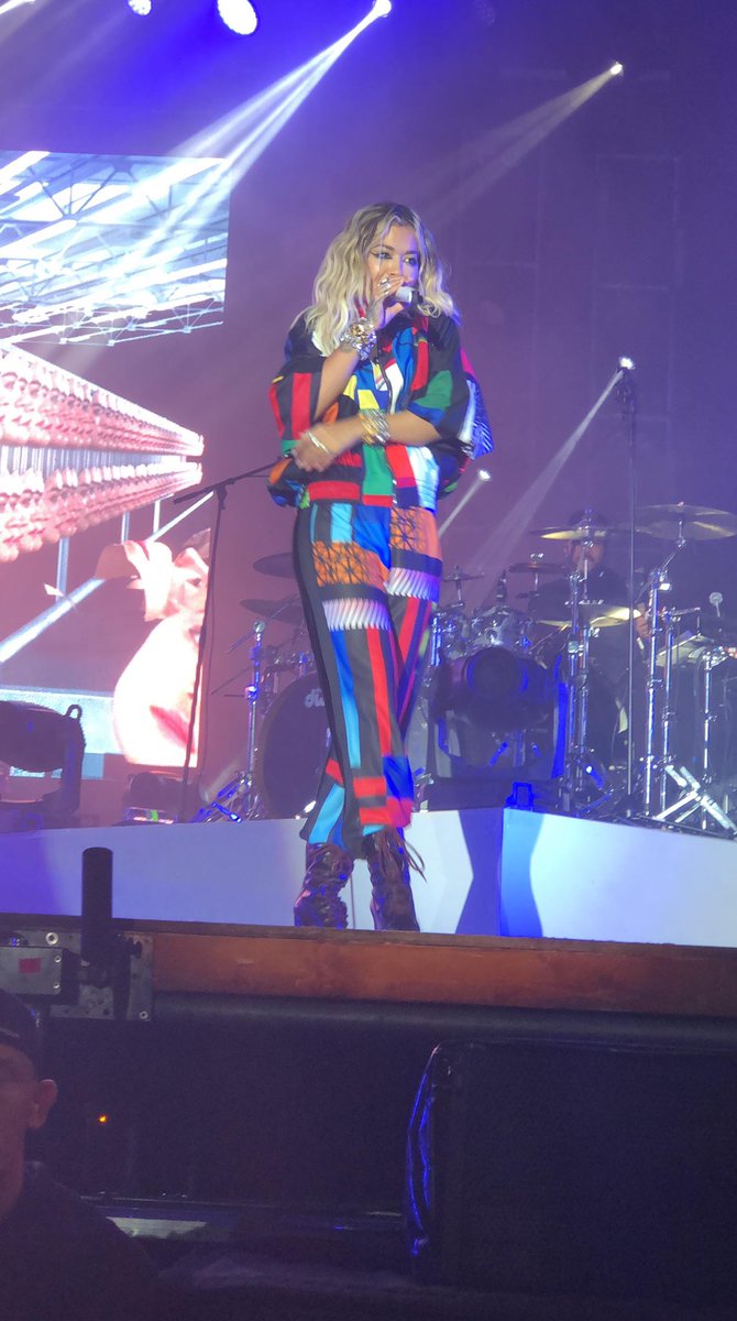 vikivelekei's tweet photo. I miss her so much🥺 @RitaOra
#EFOTT2019 https://t.co/TotpEMzLdH