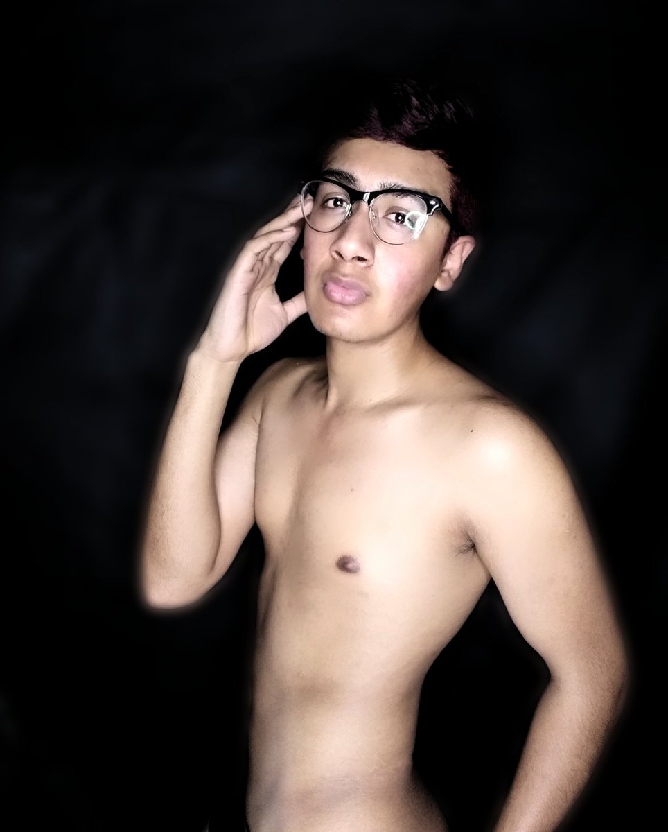 AleDiosdado0's tweet photo. Ha seguir soñando.
Foto completa en mi OnlyFans...
.
.
#gaydoctor #gay #hot #gayhot #nalgones #guaposnalgones #modelos https://t.co/W1q2KCOR7L